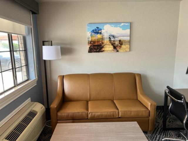 Garden Inn & Suites Hebbronville Exterior photo