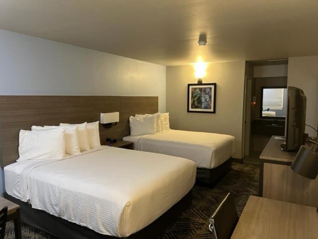 Garden Inn & Suites Hebbronville Exterior photo