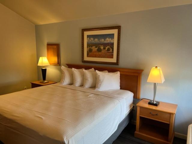 Garden Inn & Suites Hebbronville Exterior photo
